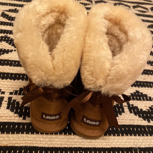Beautiful brand new plush L.A.M.B shearling boots size 2 better than Uggs WARM - Picture 1 of 5